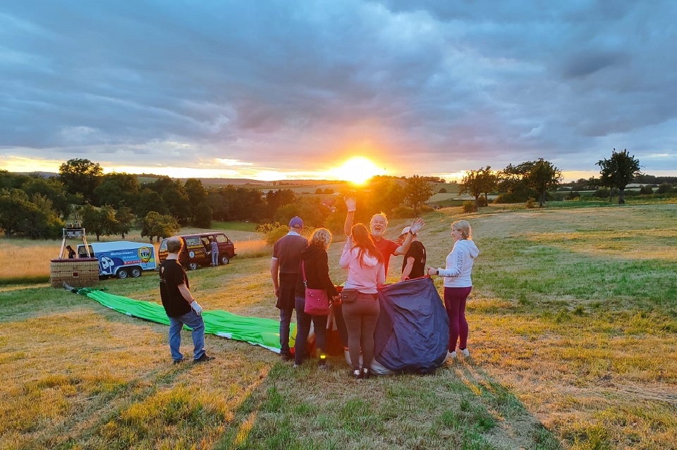 Mit nur 5 Passagieren heben wir ab, zu unserem Rendezvous mit dem Wind